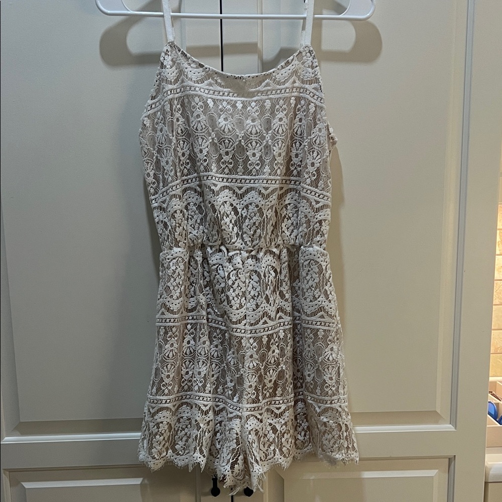 Alice + Olivia Cream Lace Dress